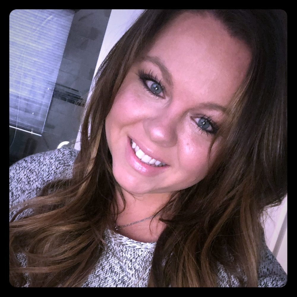 Meet your Posher, Courtney